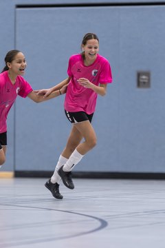 Bild 276 - B-Juniorinnen 2 Loewinnen Cup